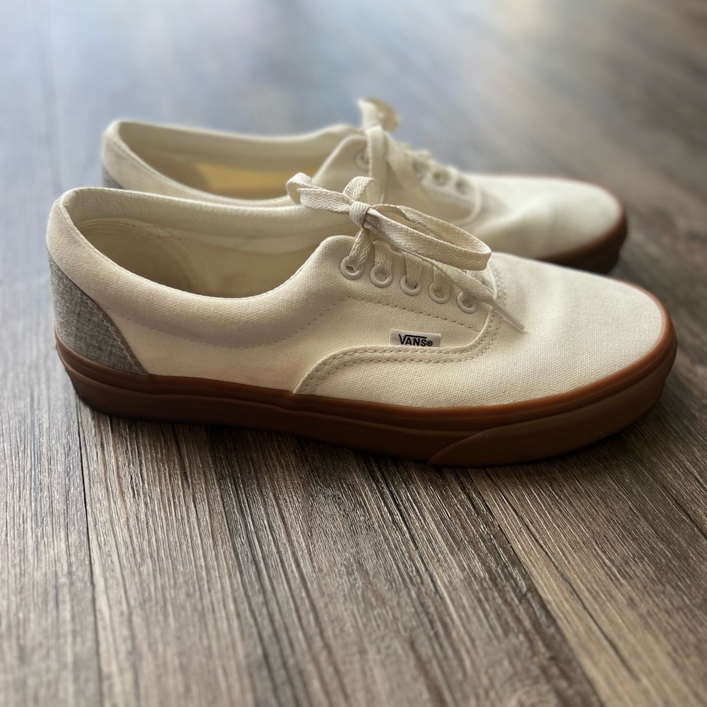 Vans Era Marshmellow/Gum, size 10.5 Women/9.0 Men
